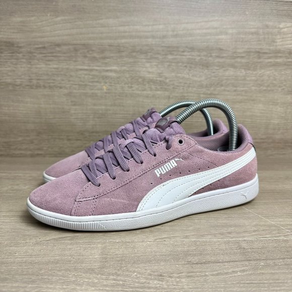 Puma Shoes - Puma Suede Sneakers Women's Size 8 Light Purple White Shoes
